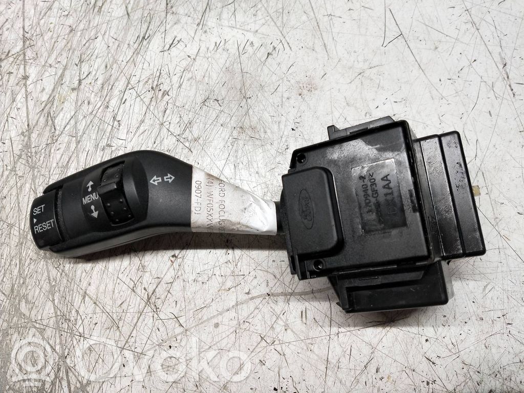 Interruptor de control del panel de luces   4M5T13335