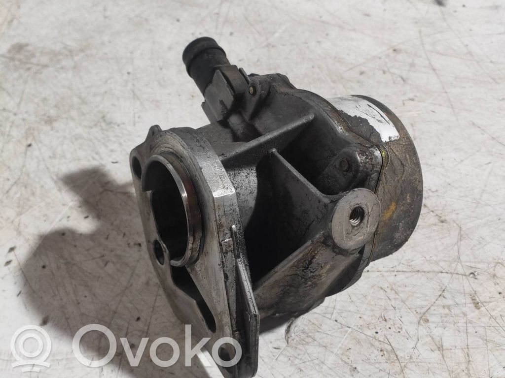 Vacuum pump