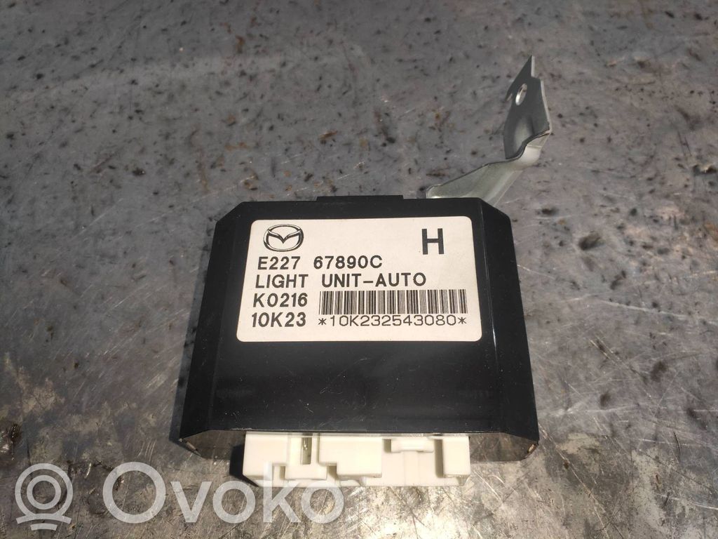 Muut ohjainlaitteet/moduulit   E22767890C