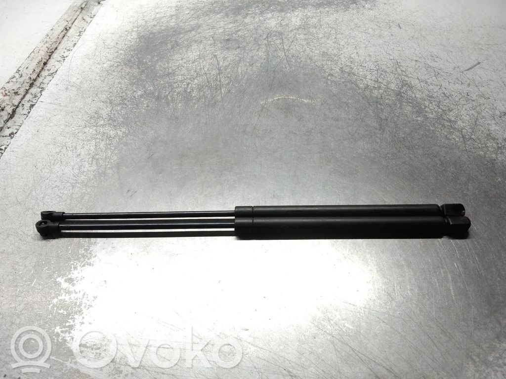 Audi A4 S4 B5 8D Tailgate/trunk strut/damper 