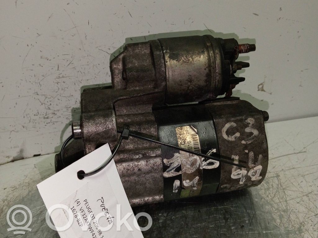 Стартер   D7E16