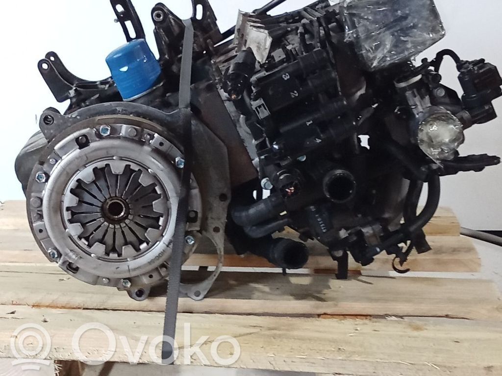 Engine   G4HG,6M973092