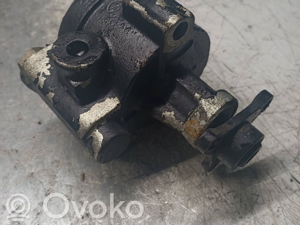 Ohjaustehostimen pumppu   7846075