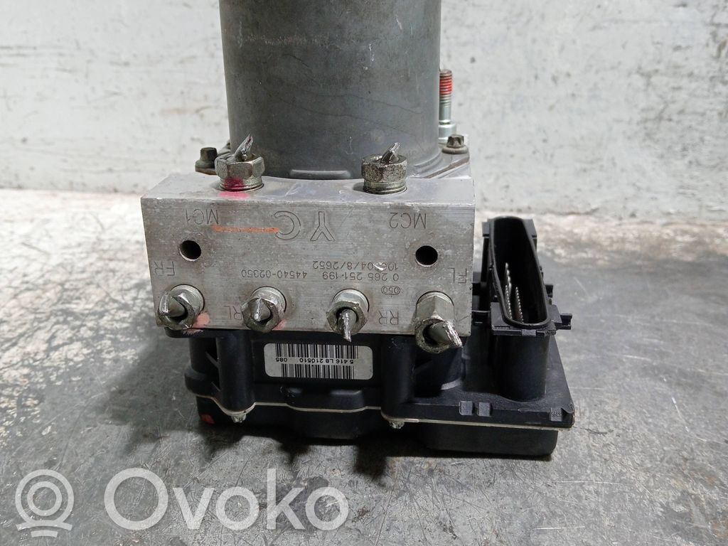 Toyota Auris 150 ABS bloks 