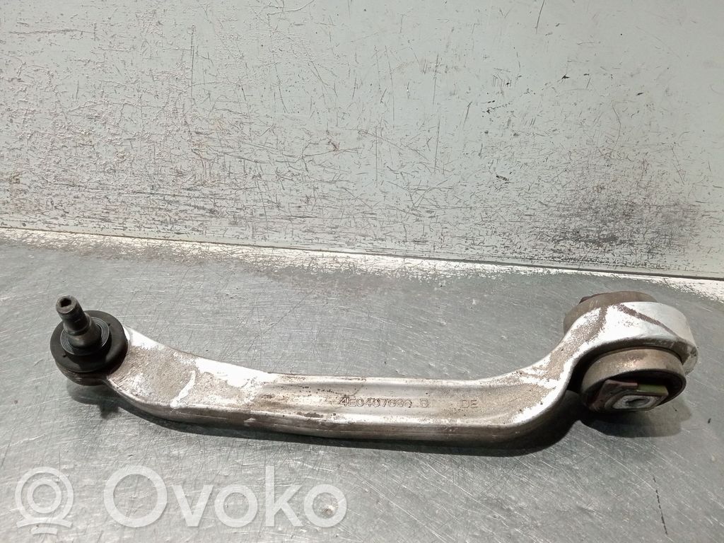 Audi A8 S8 D2 4D Svira 