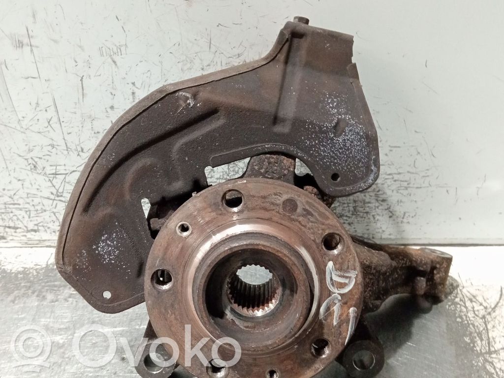 Priekinis kelmas   64832U03
