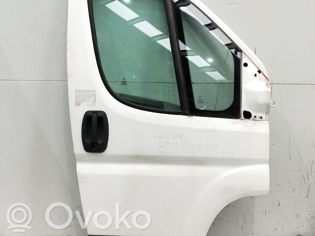 Porte avant