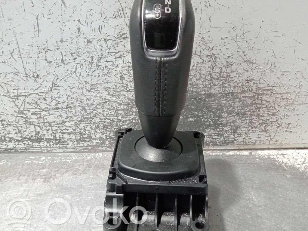 Rokturu komplekts   J9C37E453AA,10136045,102095372