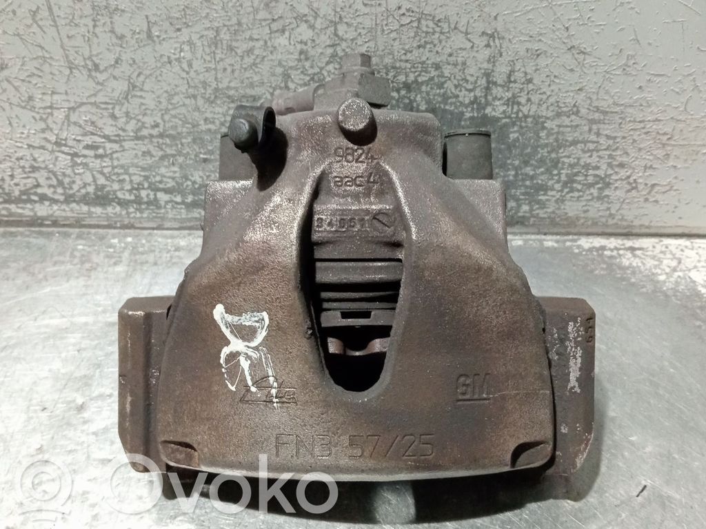 Front brake caliper   9824AAC4