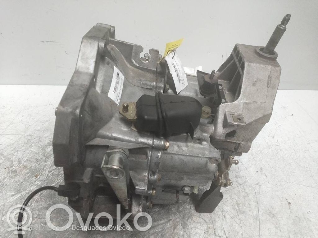 Renault Safrane Manual 5 speed gearbox 