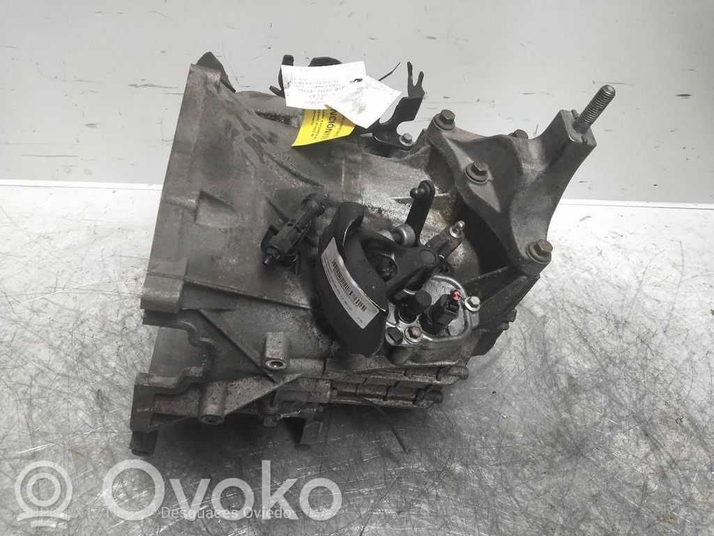 Manualna 5-biegowa skrzynia biegów   3S7R7002AD,TGB1150405185940