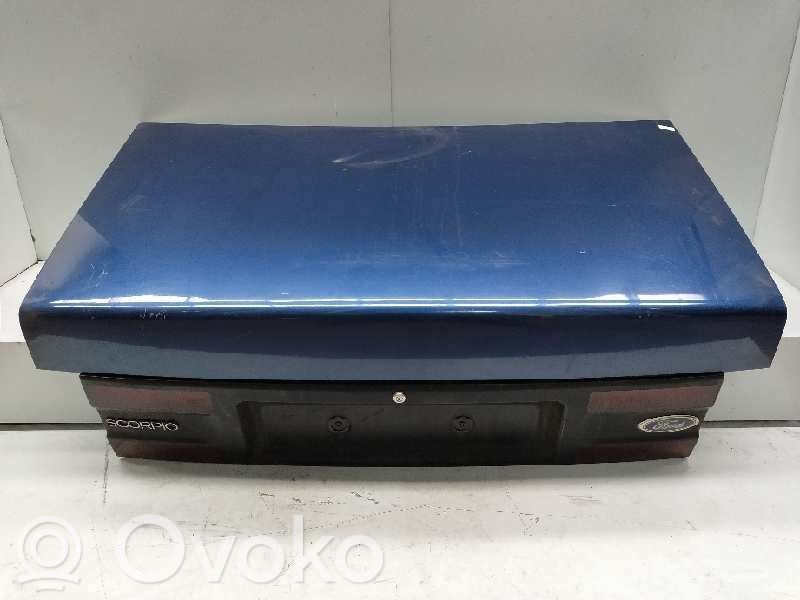 Parcel shelf