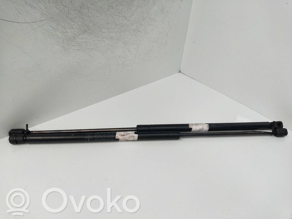 Fiat Uno Tailgate/trunk strut/damper 