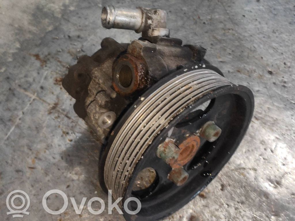 Audi A8 S8 D3 4E Power steering pump 