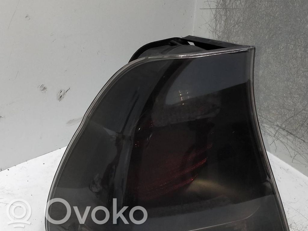 BMW 3 E46 Galinis žibintas kėbule 