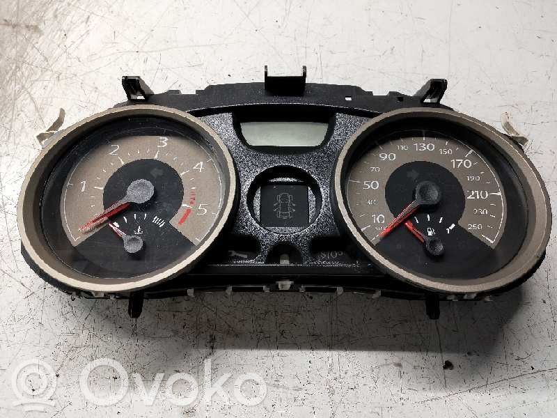 Renault Megane II Speedometer (instrument cluster) 