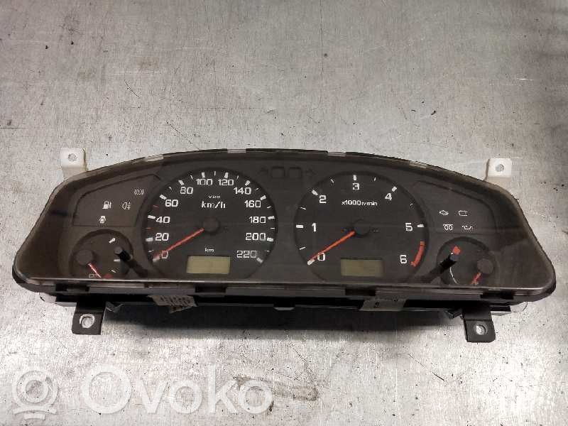 Nissan Primera Licznik / Prędkościomierz 
