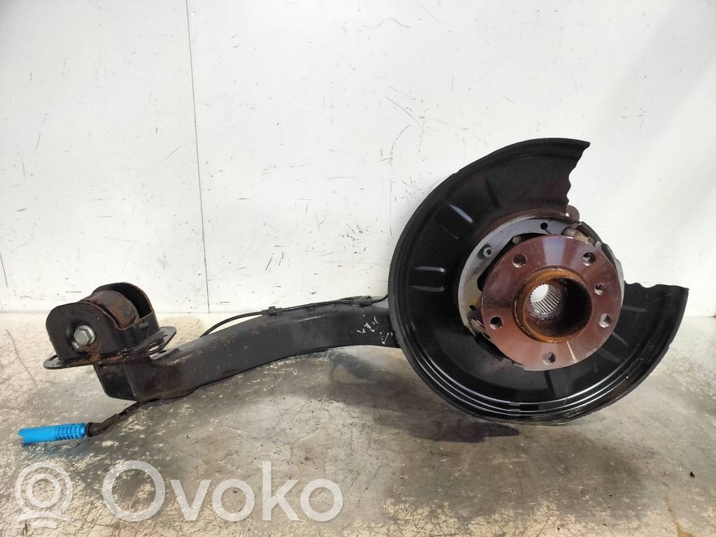 BMW X3 E83 Aizmugurē riteņa rumbas vārpstas šarnīrs (stupica, capfa) 