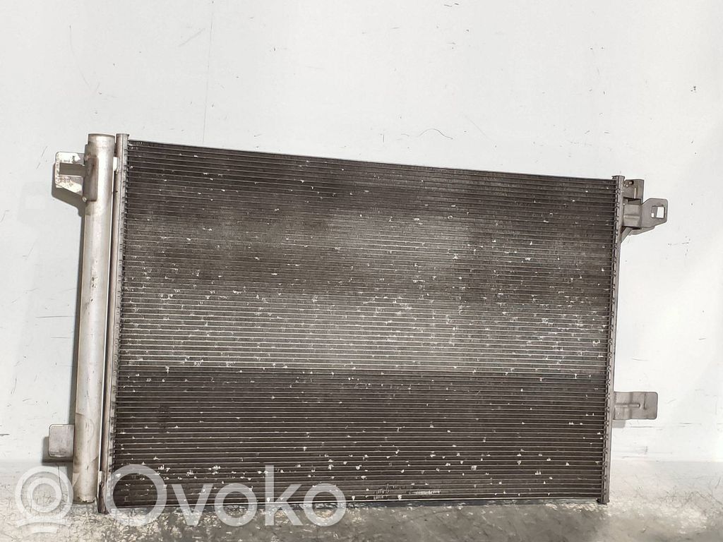 Volkswagen Transporter - Caravelle T6 Skraplacz / Chłodnica klimatyzacji 