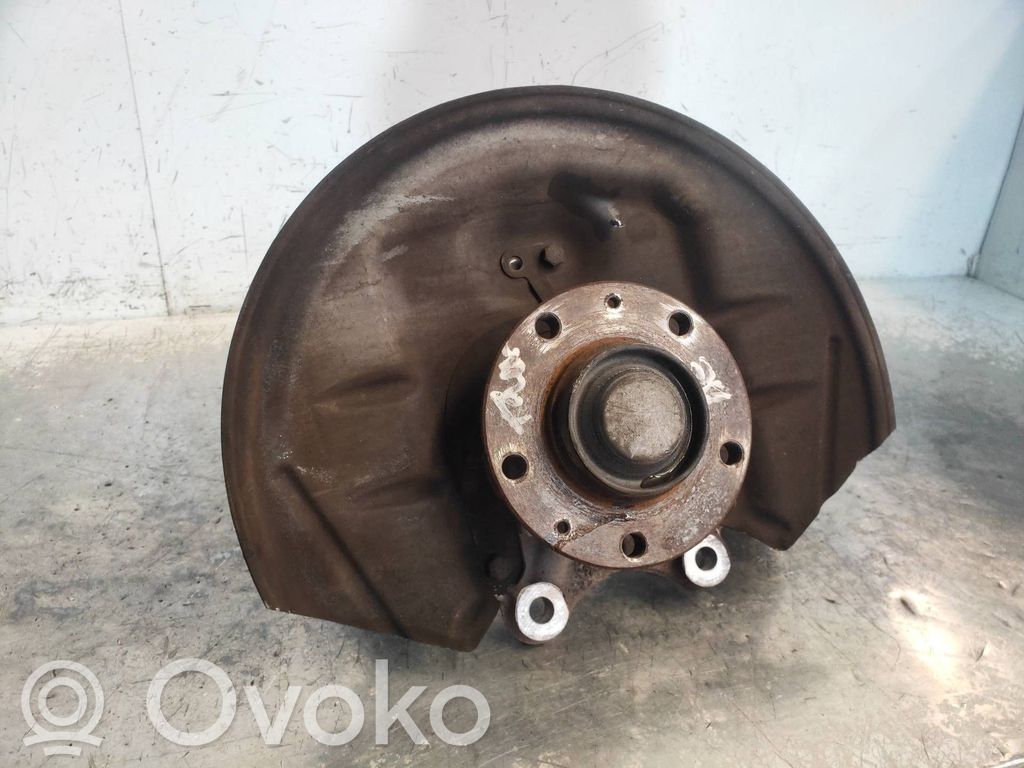 Rear wheel hub spindle/knuckle