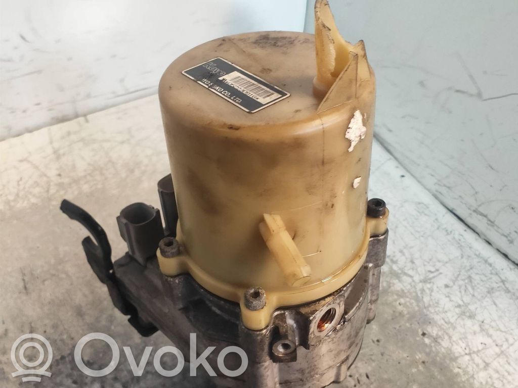 Bomba de dirección hidráulica   05Z230916
