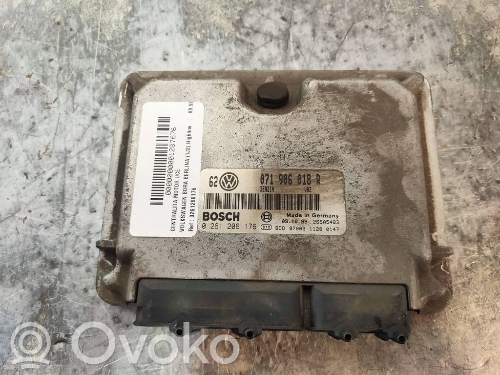 Engine control unit/module   0261206176,071906018R
