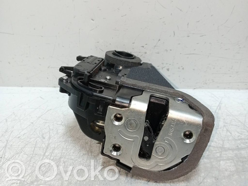 Motor de cierre de puerta trasera