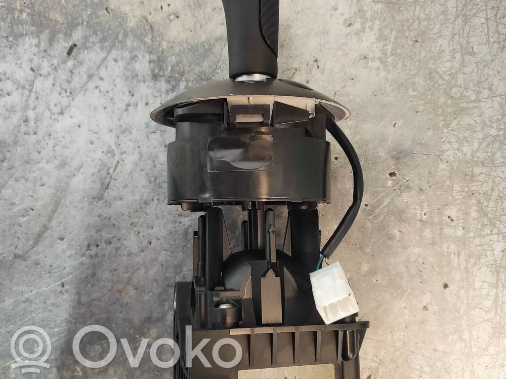 Lancia Ypsilon Interruptor/palanca de limpiador de luz de giro 