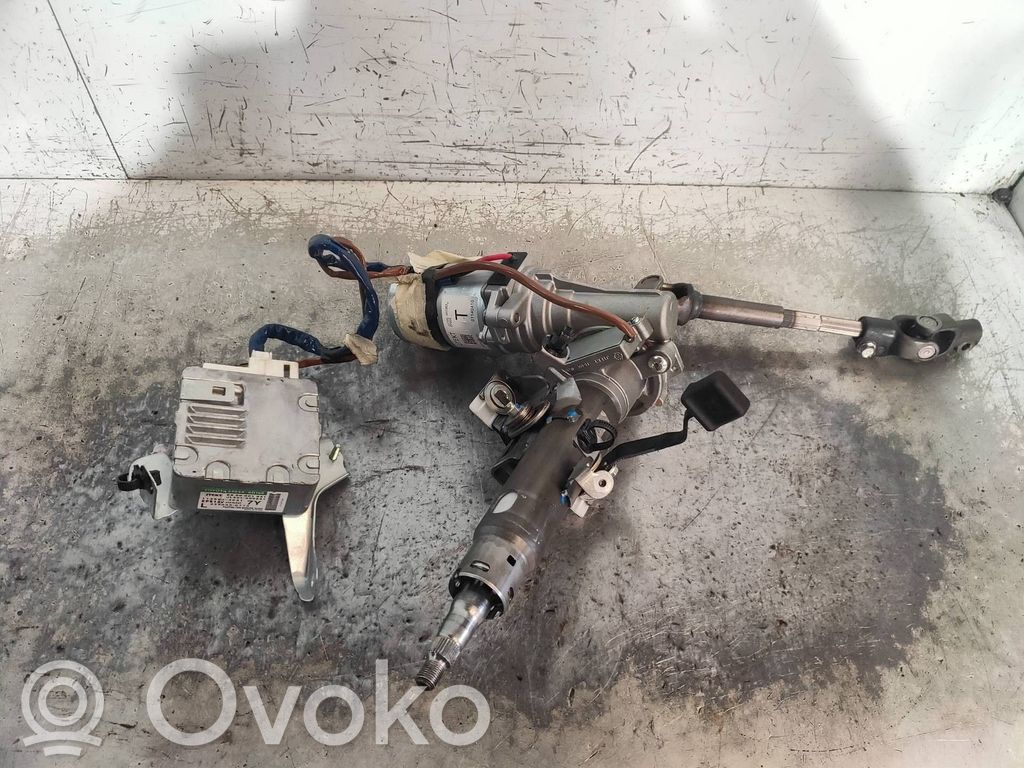 Toyota Yaris Ohjauspyörän akseli 