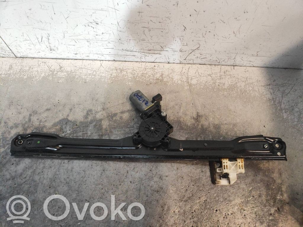 Iveco Daily 6th gen Macara geam față manuală 