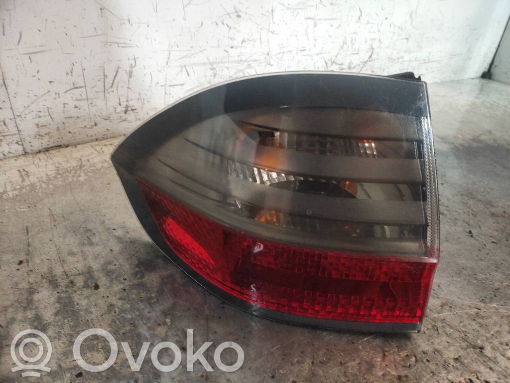 Rear/tail lights