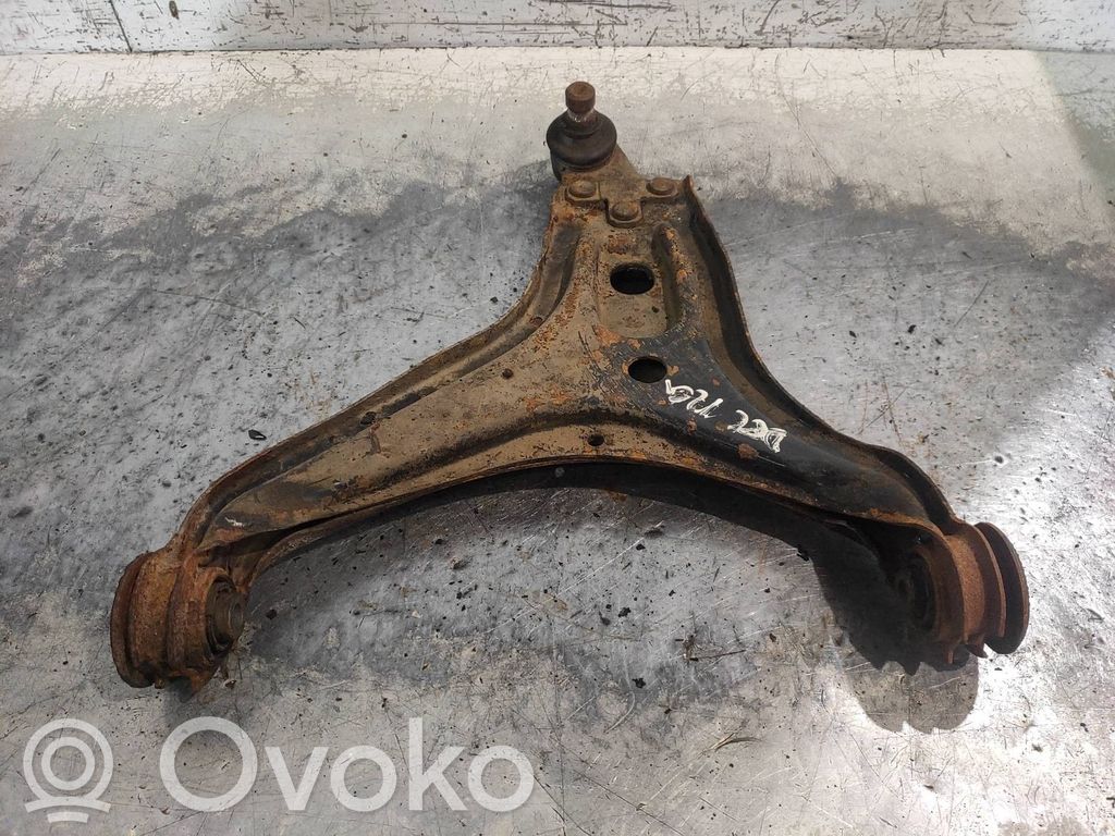Front control arm   895407159