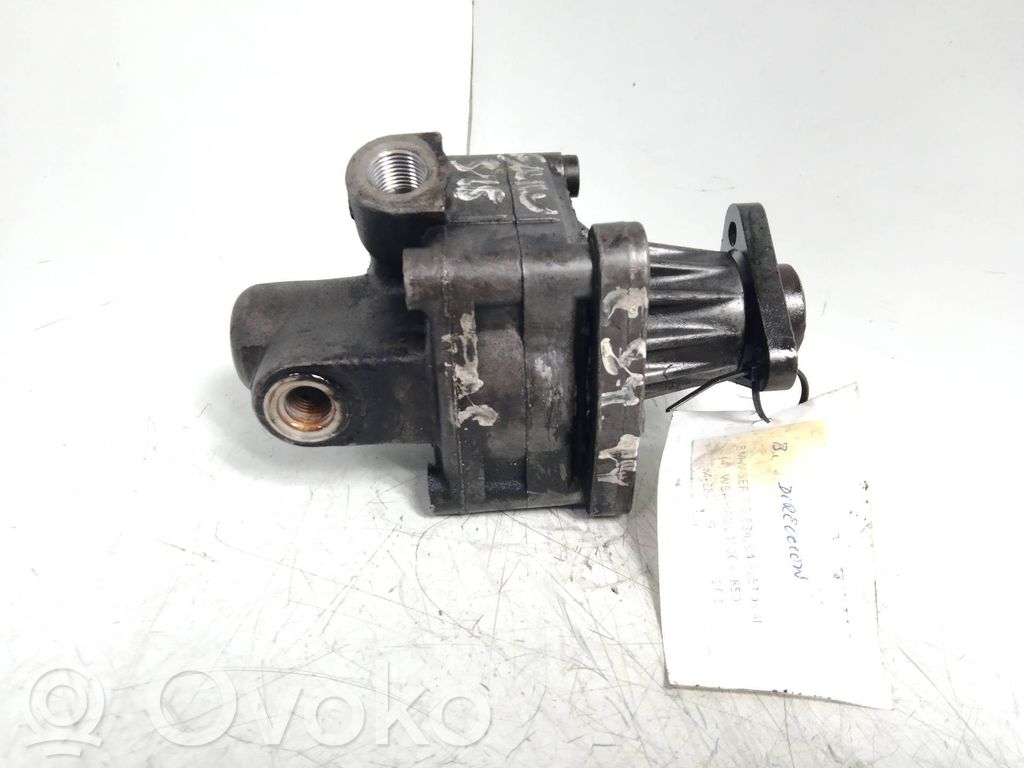 BMW 5 E39 Power steering pump 