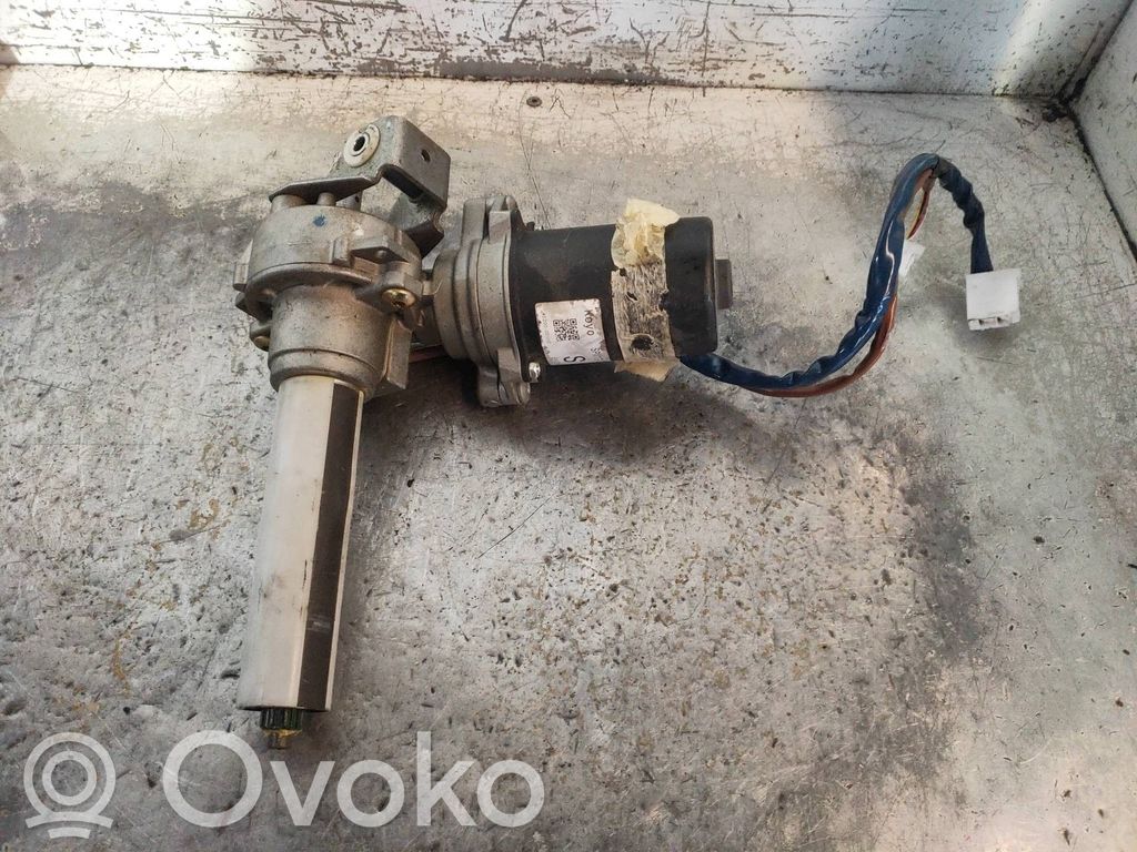Toyota Yaris Ohjauspyörän akseli 