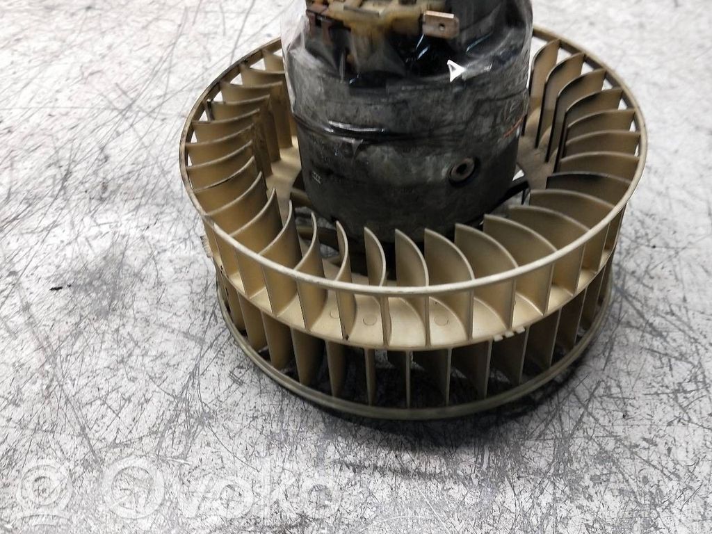 Mazā radiatora ventilators   0130111183