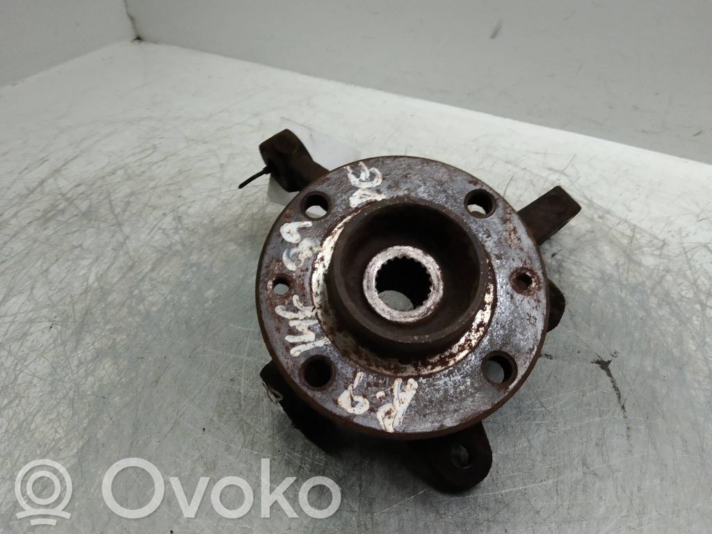 Front wheel hub spindle knuckle