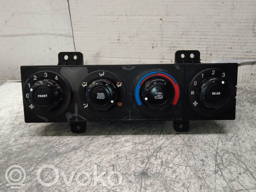 KIA Carnival Air conditioner control unit module 