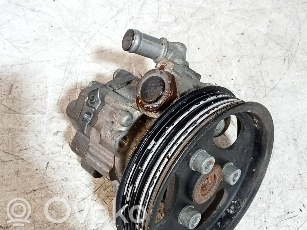 Audi A8 S8 D2 4D Power steering pump 
