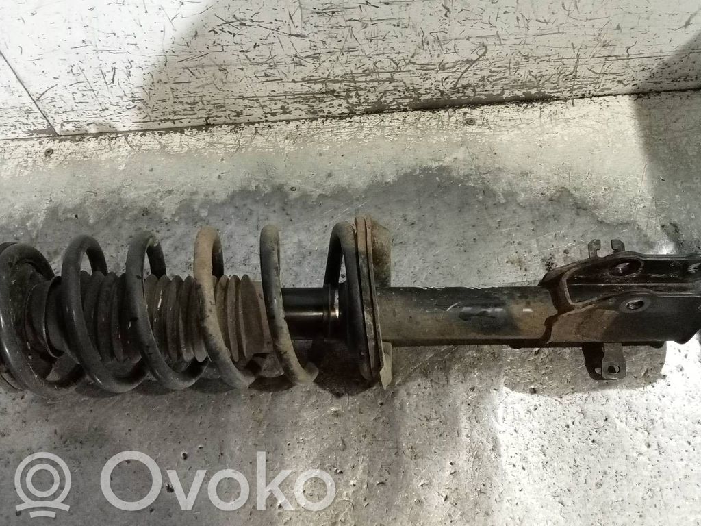 Mazda CX-7 Priekšpusē amortizators ar atsperi 