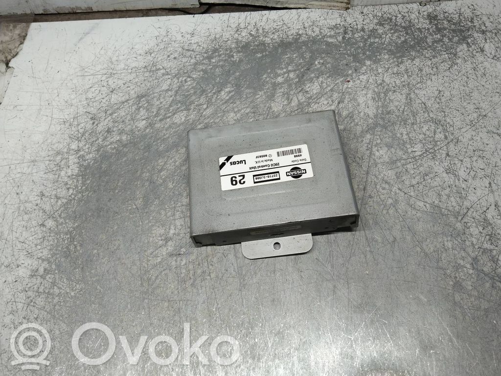Nissan Primera Engine control unit/module 