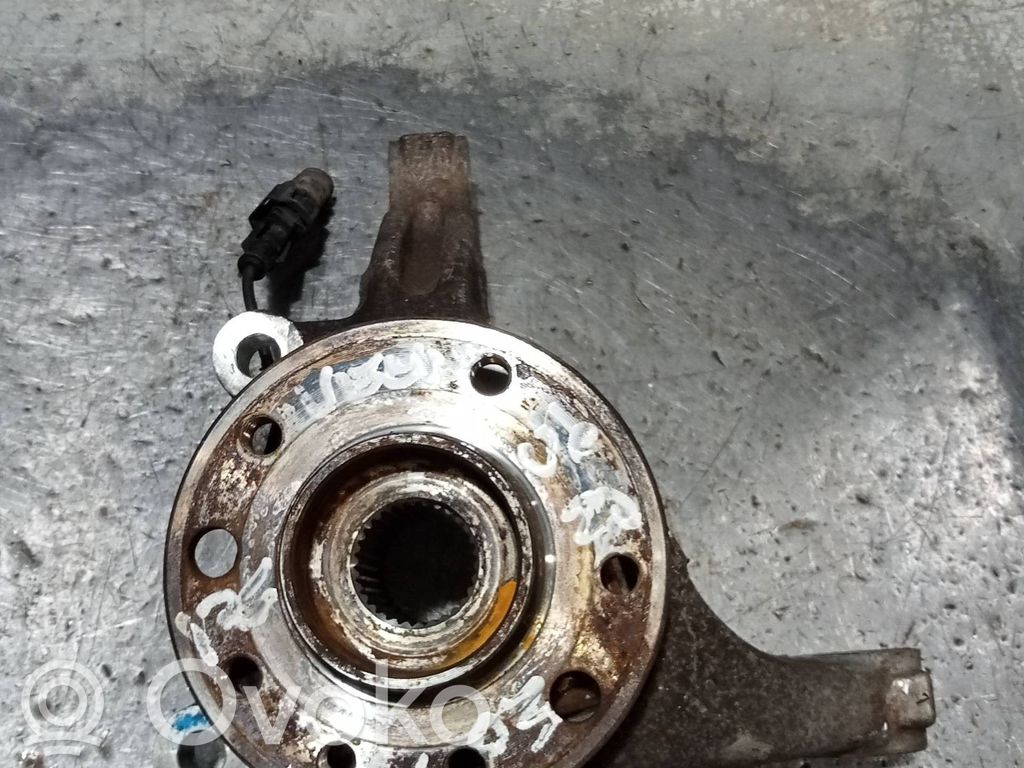 Opel Vectra C Front wheel hub spindle knuckle 