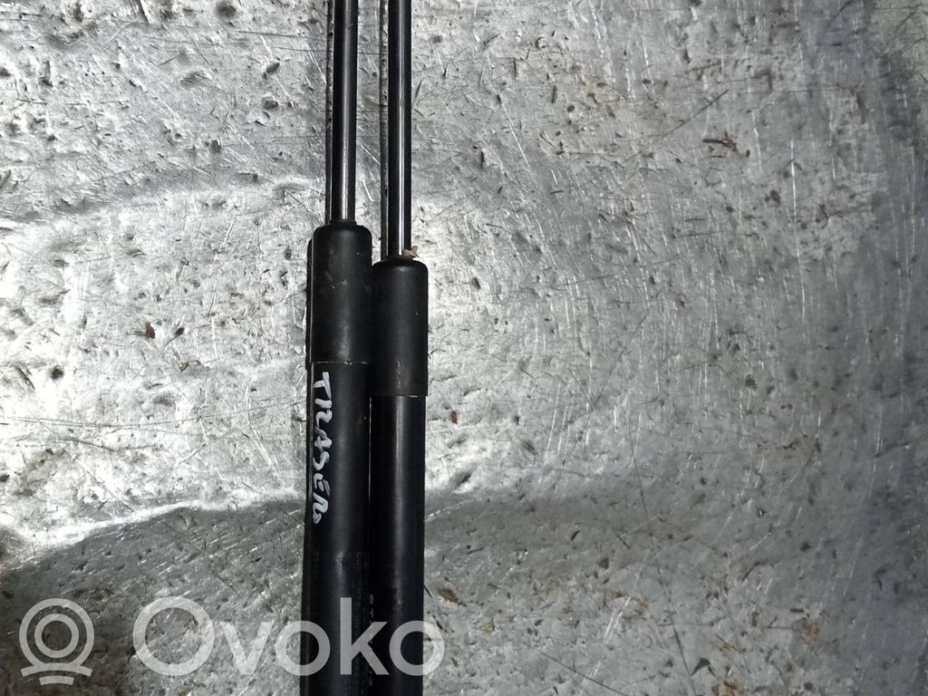 Toyota Yaris Amortizor hayon 