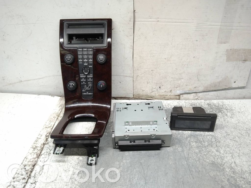Volvo V50 Sound HiFi control unit module 