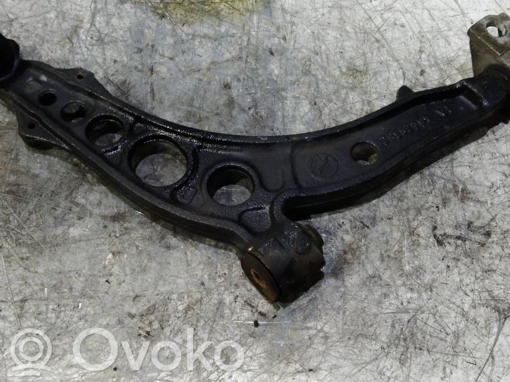 Fiat Punto (176) Рычаг 