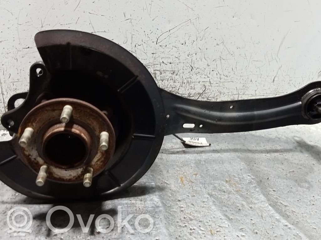 Ford C-MAX II Задний поворотный кулак (ступица, цапфа) 
