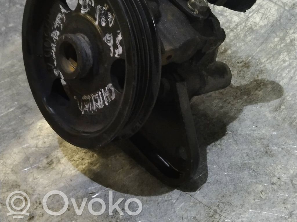 Ohjaustehostimen pumppu   4764528,51630D4