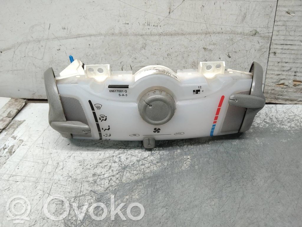 Air conditioner control unit module   559000H020
