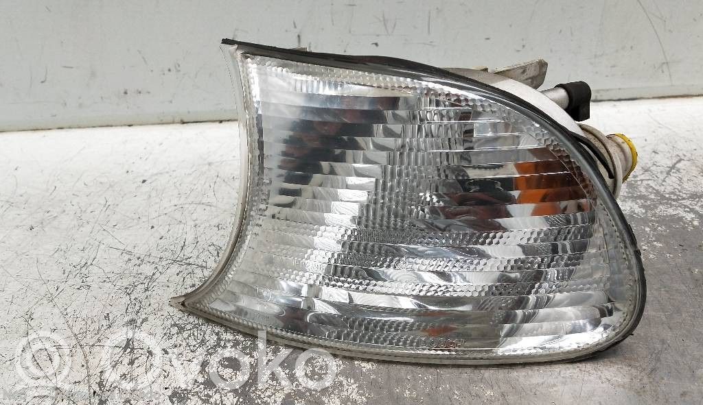 BMW 3 E36 Lampa przednia 