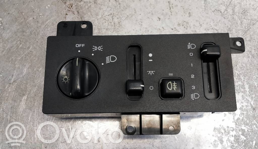 Interruptor de control del panel de luces   560092200D