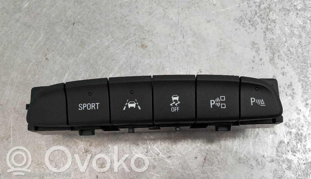 Opel Astra K Otros interruptores/perillas/selectores 